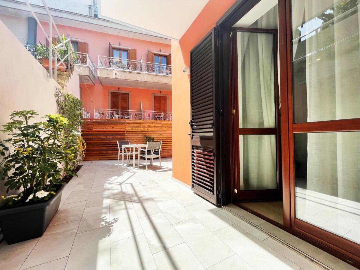 Sunny House - De Vivo Realty Sorrento Hotell Exteriör bild